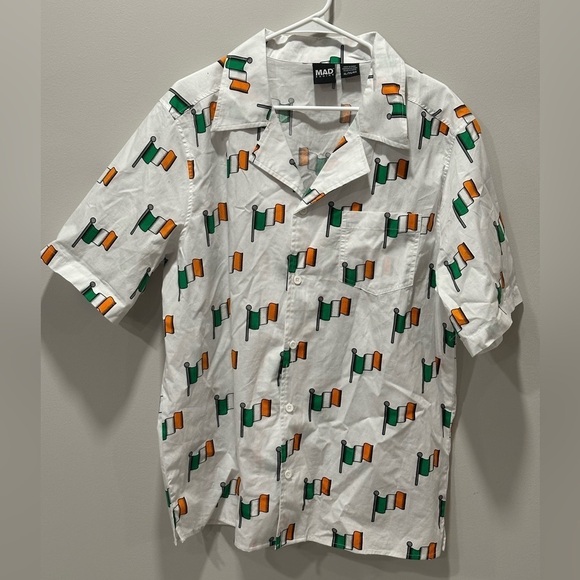 Mad Engine Men’s Short Sleeve Button Down Shirt Size XL - Picture 1 of 3